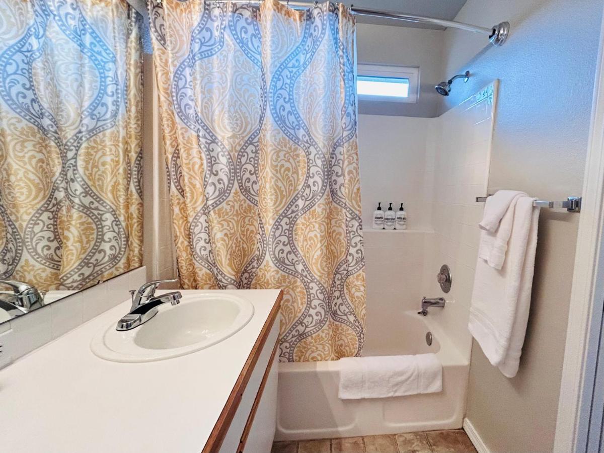 The Getaway Se Boise Condo Across The Street From Greenbelt, Bown Crossing And Boise River 3Bd 3Bath, 4 Beds! Lovely, Homey, Dining Table Seats 6 Ngoại thất bức ảnh