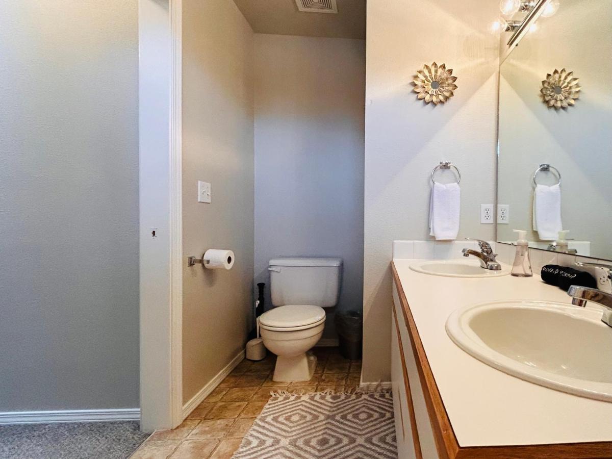 The Getaway Se Boise Condo Across The Street From Greenbelt, Bown Crossing And Boise River 3Bd 3Bath, 4 Beds! Lovely, Homey, Dining Table Seats 6 Ngoại thất bức ảnh